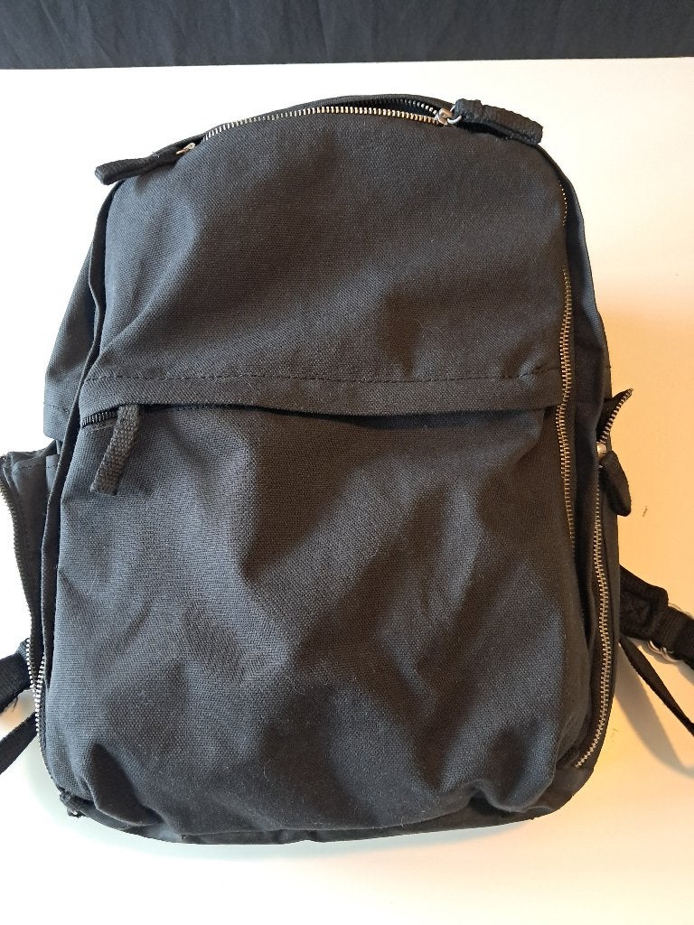 Sac à dos pour ordinateur portable de couleur noire, Informatique & Logiciels, Noir, Autres marques, Enlèvement, Utilisé