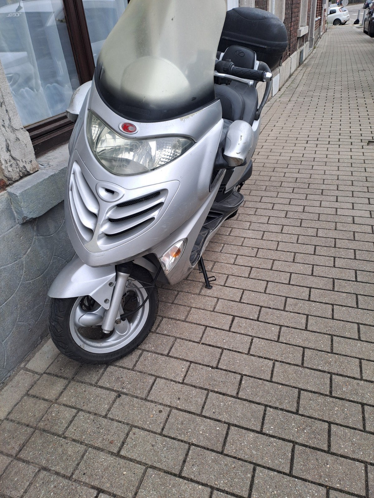 kymco grand dink 125cc, Vélos & Vélomoteurs, Enlèvement