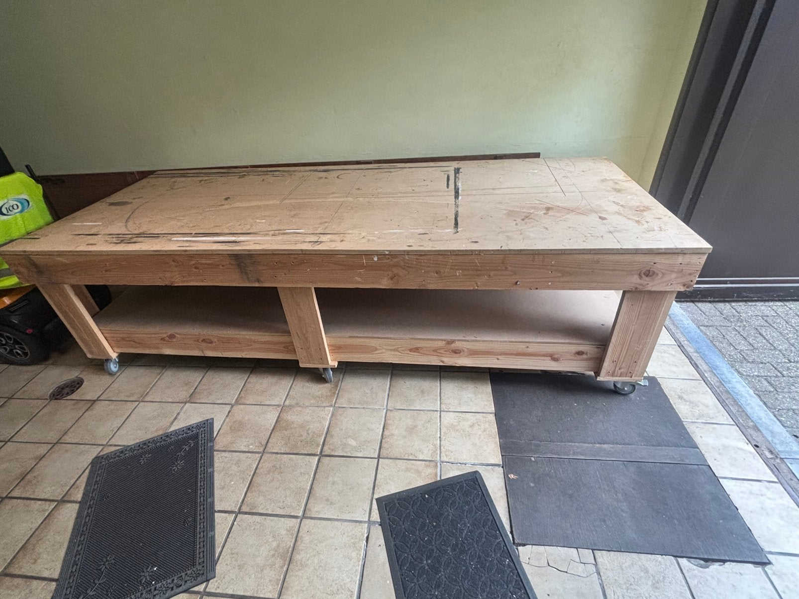 Houten werktafel 3,10 x 1,20 x 0,92 m (2stuks), Doe-het-zelf en Bouw, Werkbanken, Ophalen, Gebruikt