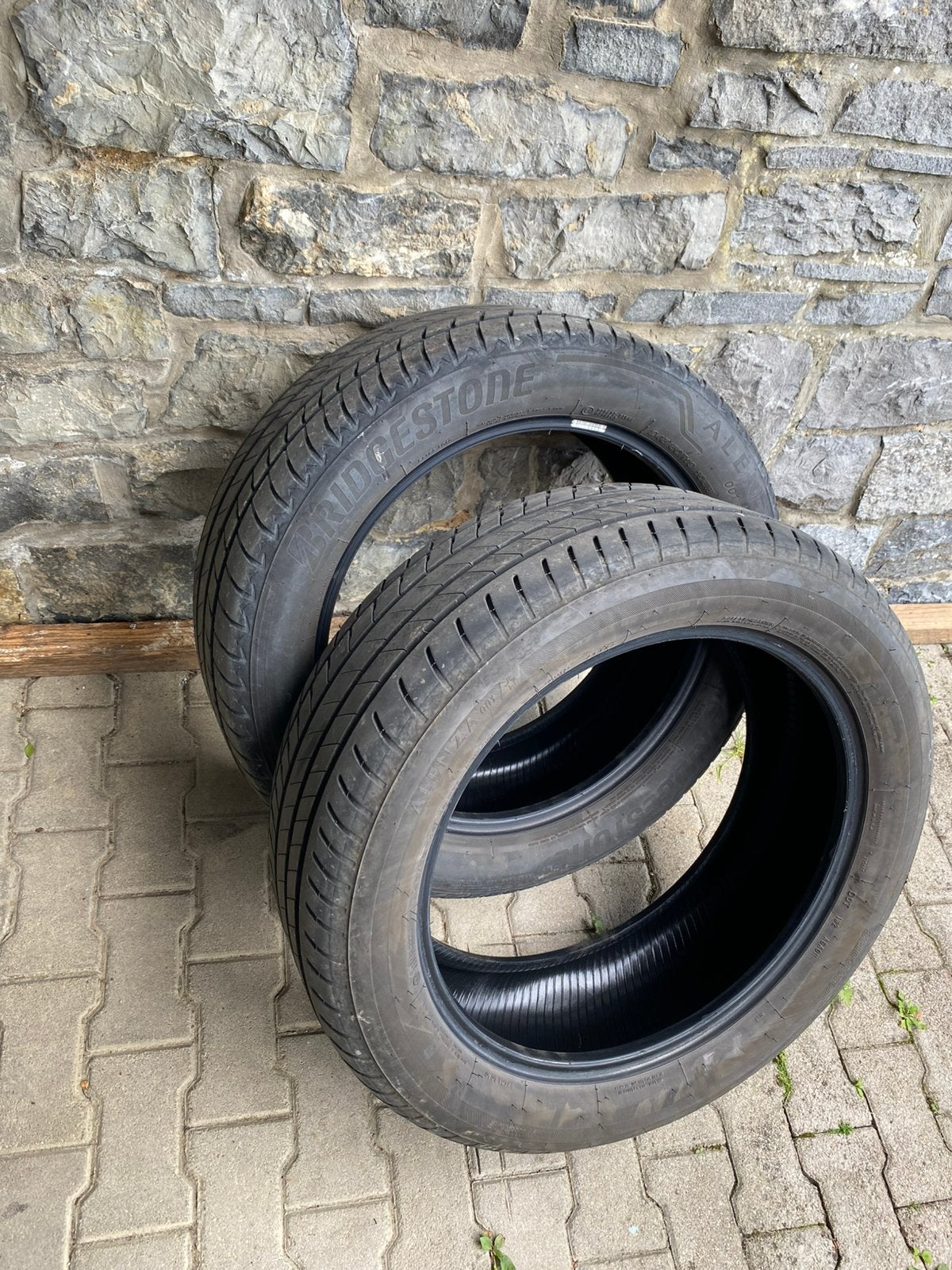 2 pneus Bridgestone en 19", Autos : Pièces & Accessoires, 245 mm, Pneus été, Pneu(s), Utilisé