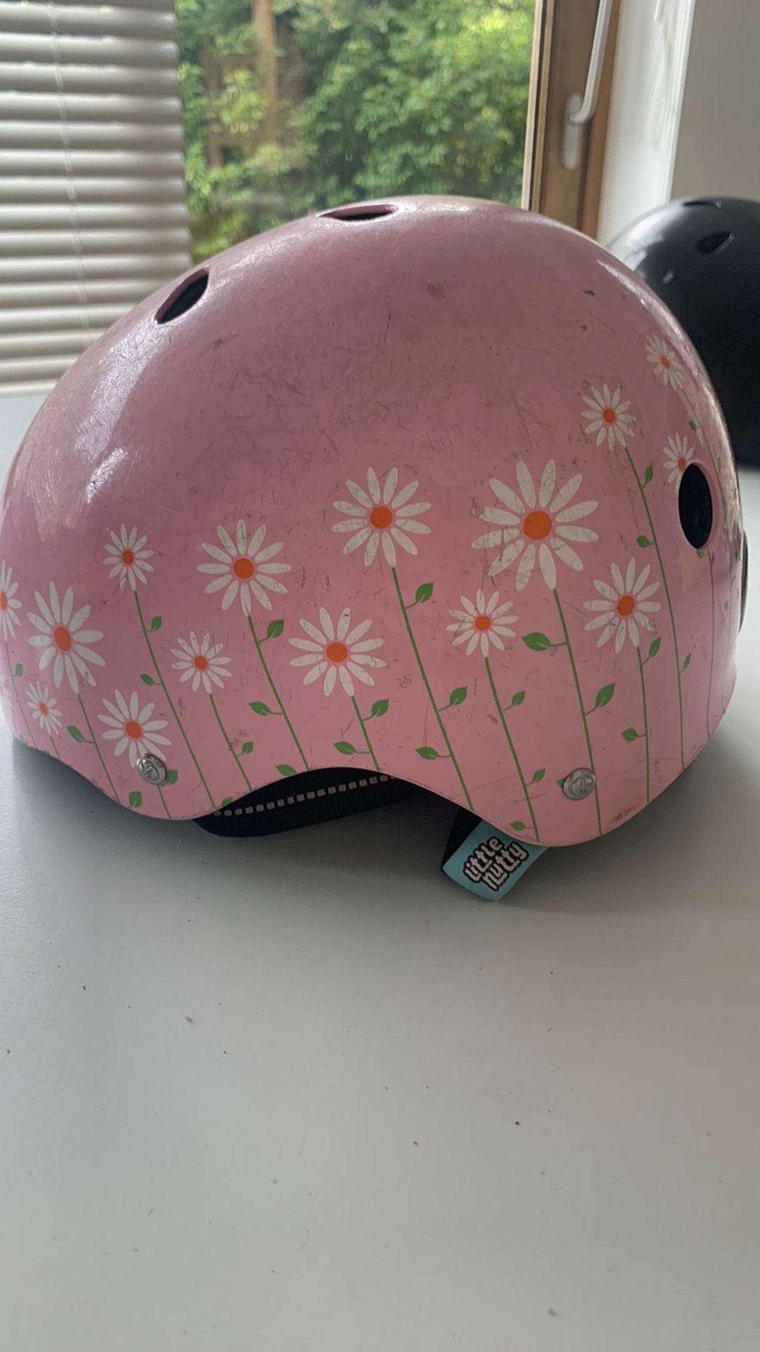 Fietshelm nutcase, roze, bloemen, maat xs,, Fietsen en Brommers, Ophalen, Gebruikt, XS, Meisje