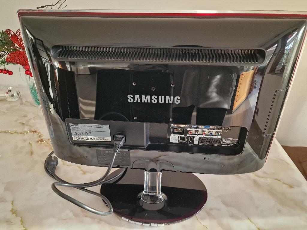 Ecran Samsung SyncMaster P2370hd 23" LCD monitor, Autres types, HD, 5 ms ou plus, Enlèvement