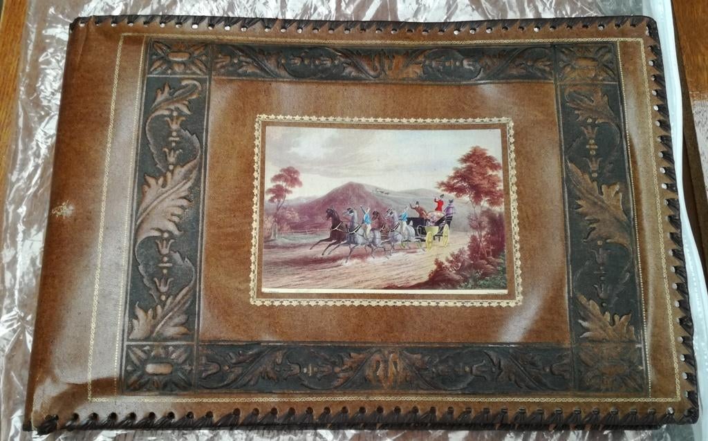 Antiek Lederen Foto album met muziekdoos, Ophalen of Verzenden, Gebruikt, Fotoalbum
