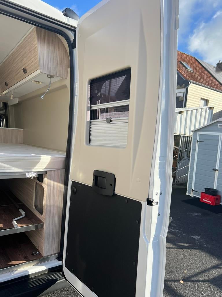 Camping-car Fiat Ducato Elnagh comme neuf +_ 3500 km, Caravanes & Camping, 6 à 7 mètres, Toilette à cassette, Fiat, Télévision