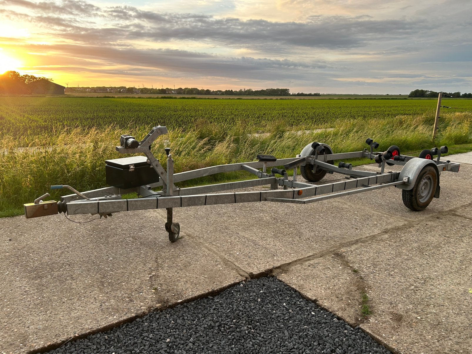 Vlemmix boottrailer 1500 kg in nieuwstaat!, Watersport en Boten, Boottrailers, Ophalen, Gebruikt, Geremd, 1500 tot 3000 kg