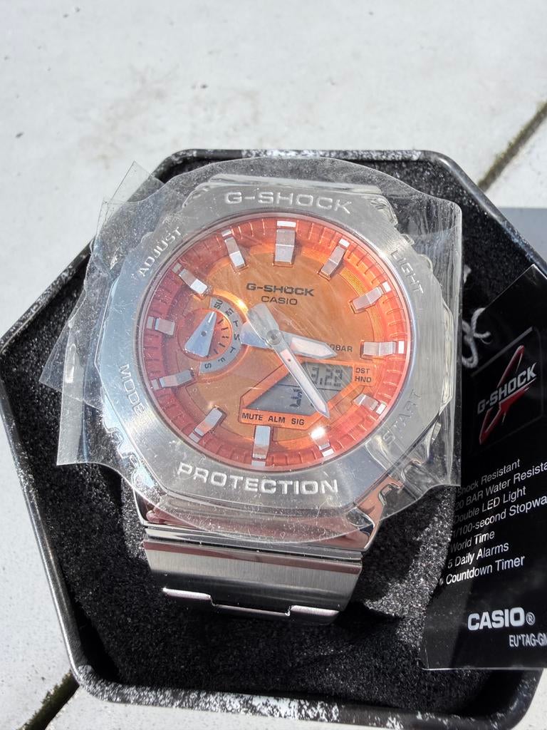 Casio G-Shock ORANJE GM-2110D-4AER, Handtassen en Accessoires, Horloges | Heren, Casio, Kunststof, Polshorloge, Nieuw