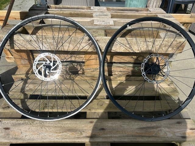 Wielenset Giant ETRTO 622x21 met schuifrem, Fietsen en Brommers, Ophalen