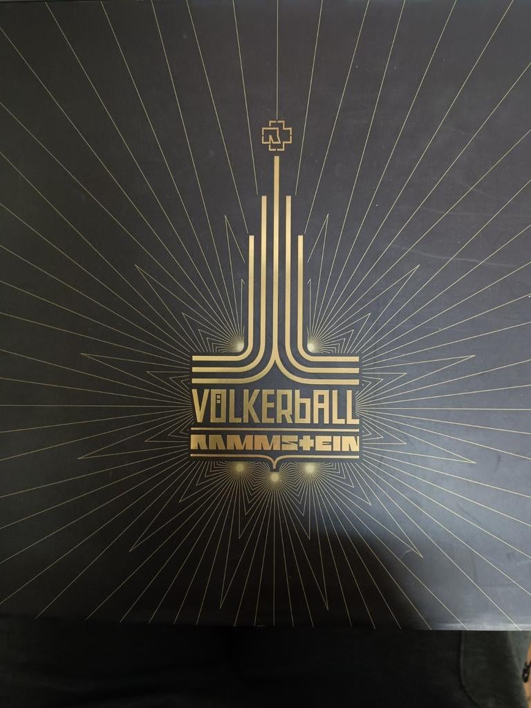 Édition limitée de Rammstein Völkerball, Enlèvement ou Envoi