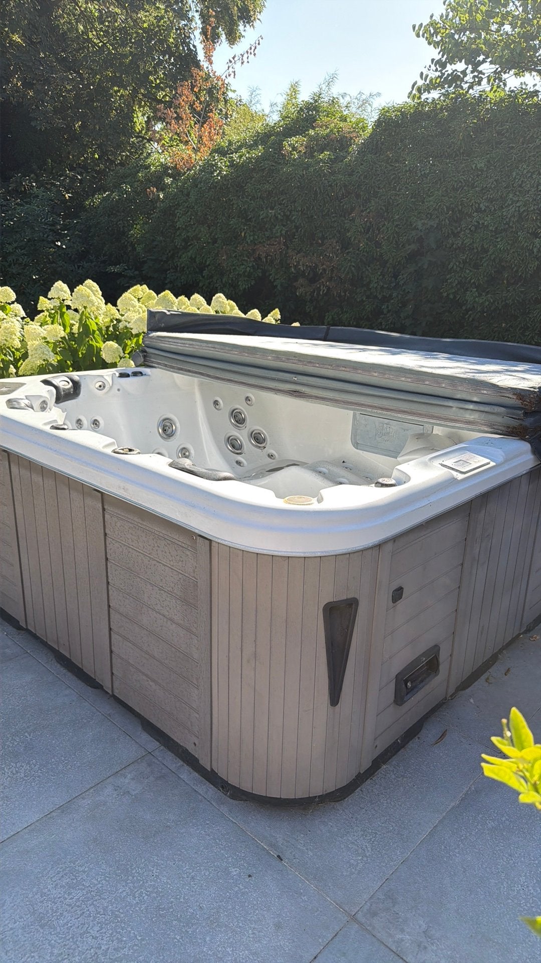 Jacuzzi 6pers, Tuin en Terras, Bubbelbaden en Hottubs, Ophalen, Gebruikt, Trap, Vast