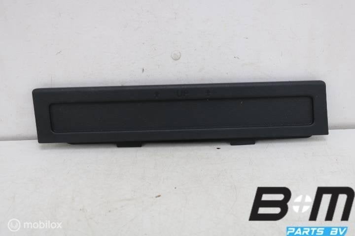 Steekdeksel rechts VW Passat B8 Var. GTE 3G9867464, Utilisé