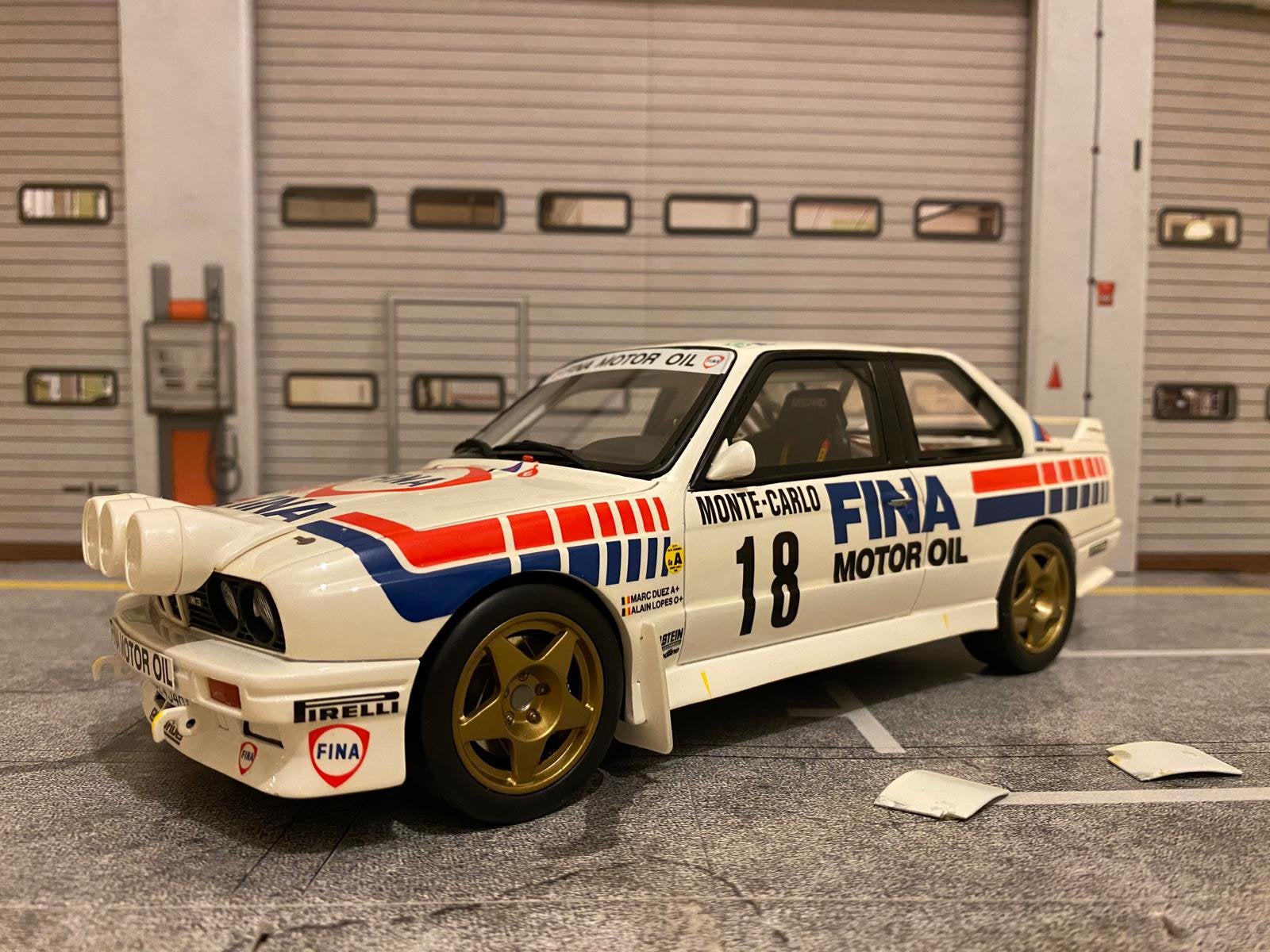 BMW M3 E30 Gr A Otto-Mobile 1/18, Ophalen, Zo goed als nieuw