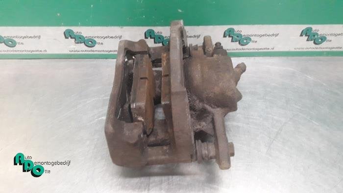 Remklauw (Tang) rechts-voor van een BMW 1-Serie (1-Serie 03-, Gebruikt, -, -, Ophalen of Verzenden