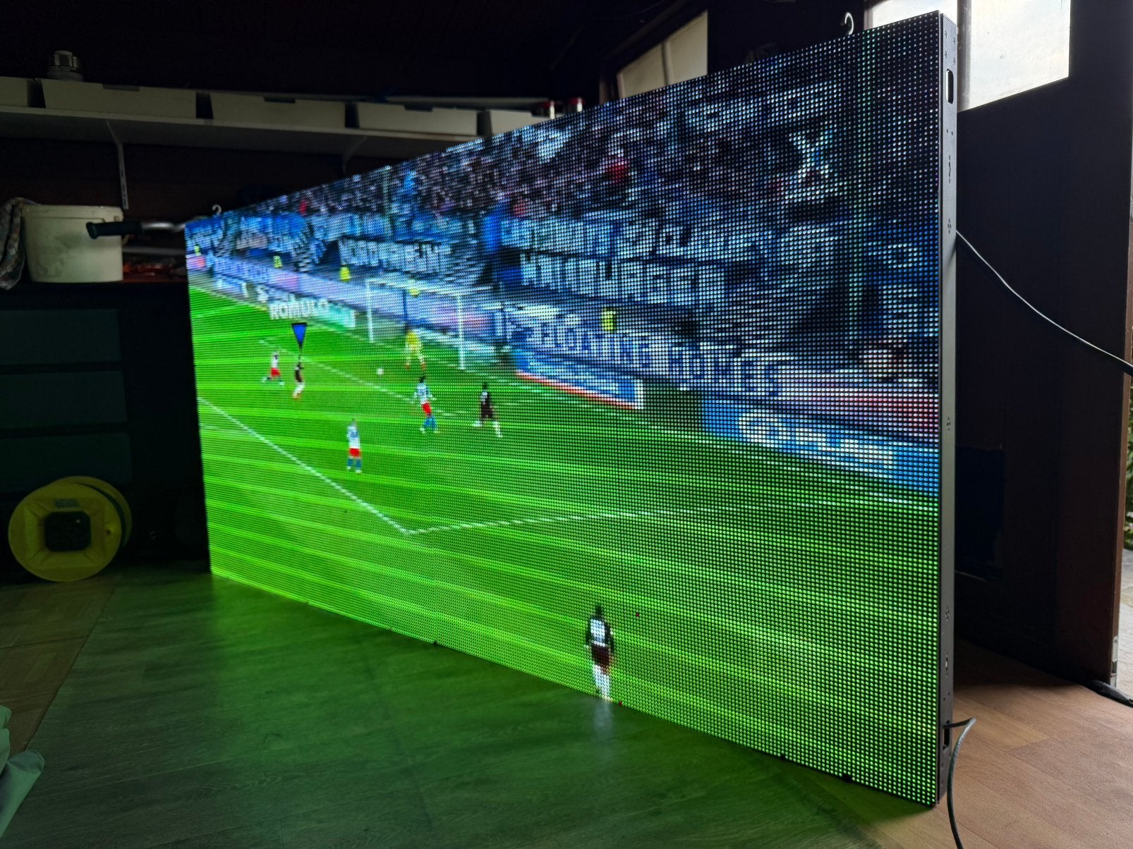 Ledscherm P6.25 2m x 1m, Audio, Tv en Foto, Professionele apparaten, Ophalen of Verzenden, Gebruikt