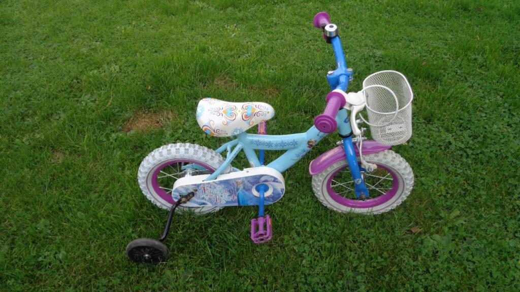 meisjesfiets Frozen te koop 12 inch met mandje, Fietsen en Brommers, Ophalen, Velgrem, 14 inch of minder, Zo goed als nieuw