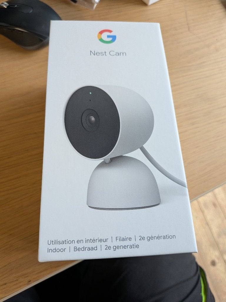 Google Nest Cam 2de, Ophalen of Verzenden, Zo goed als nieuw, Binnencamera