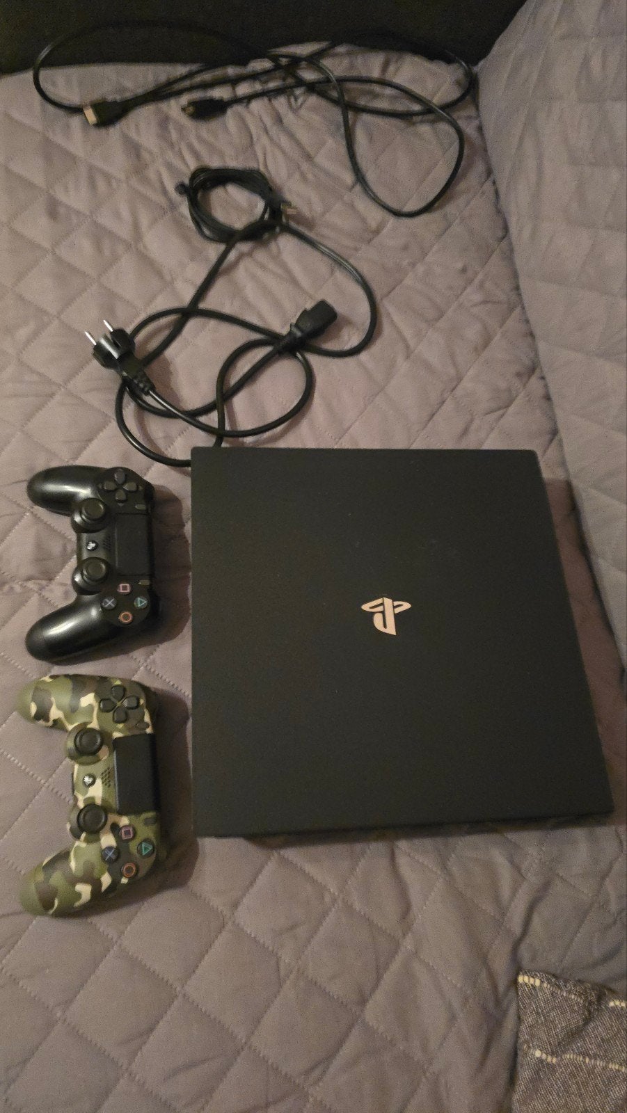 Playstation 4 pro, Games en Spelcomputers, Spelcomputers | Sony PlayStation 4, Ophalen, Met 2 controllers, 1 TB, Pro