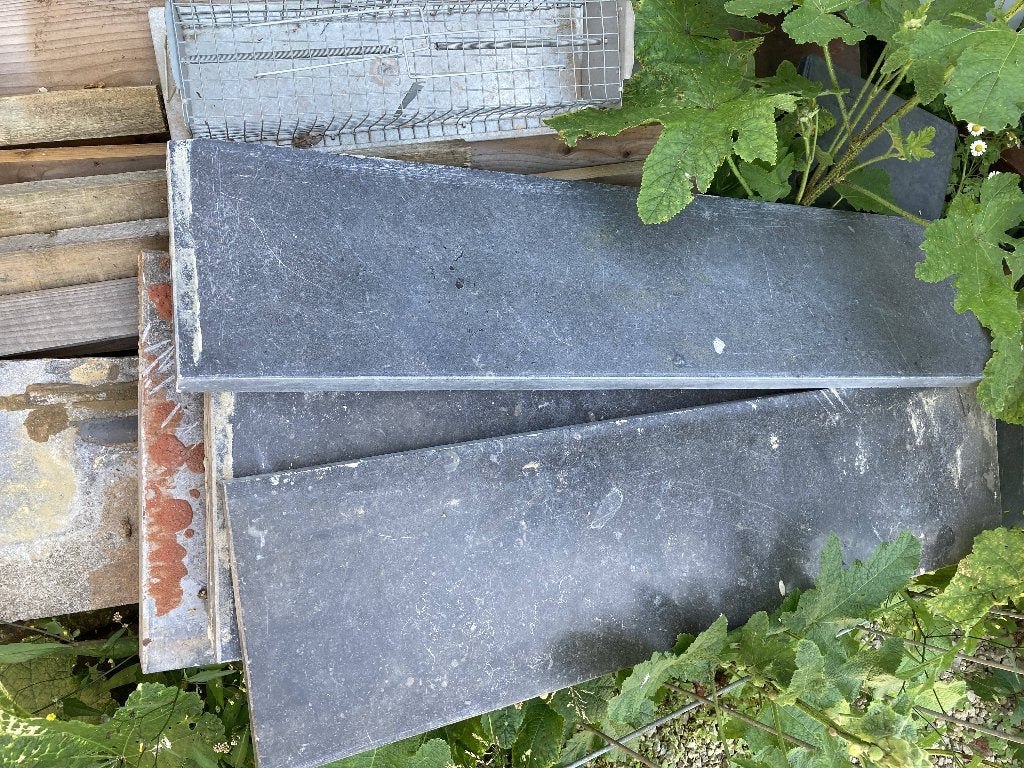 venstertabletten in blauwe steen, Ophalen, Gebruikt, Hardsteen, Vensterbanken
