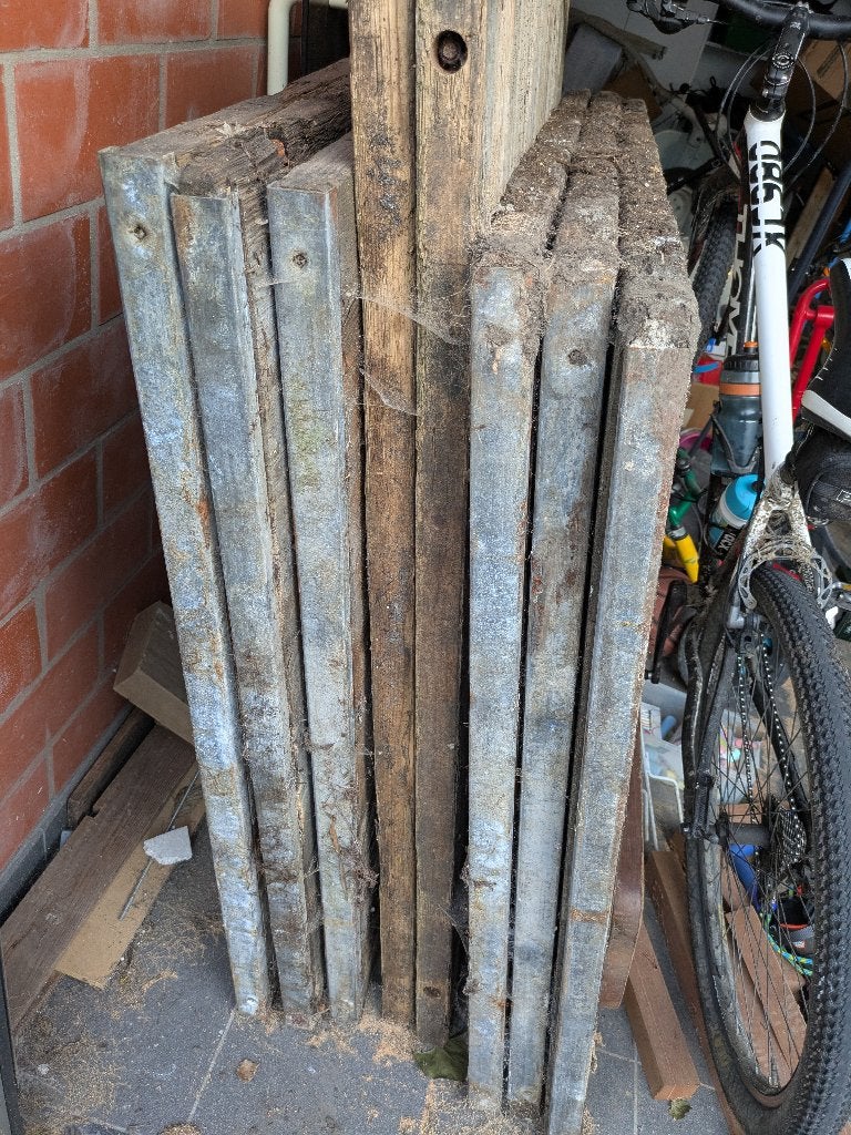 8 gratis steenschotten, Tuin en Terras, Terrasdelen en Vlonders, Ophalen, Gebruikt, Hout