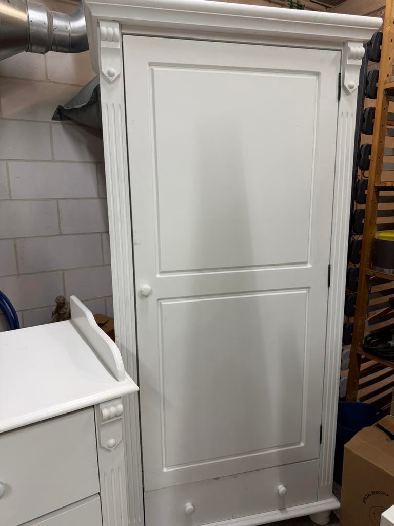 Kinderkamer Wit (Kast, Commode & Bed), Ophalen, Gebruikt, Jongetje of Meisje