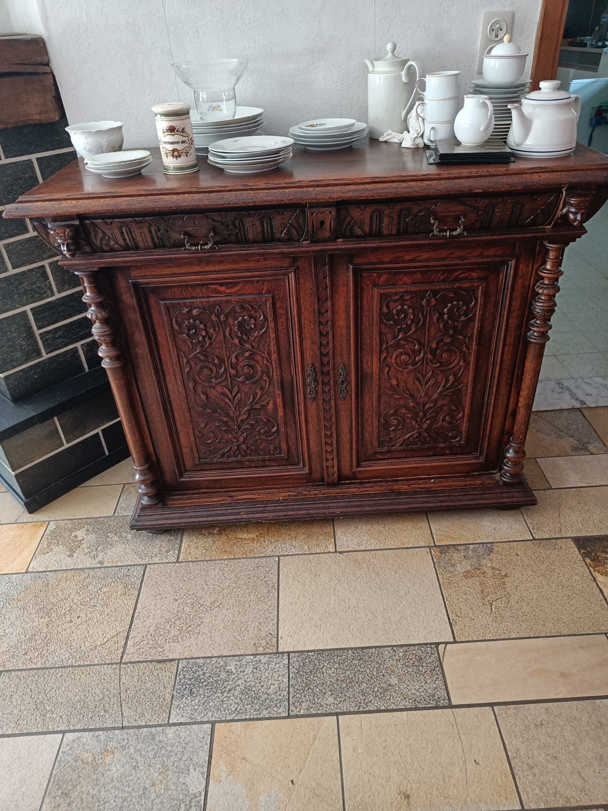 Mechelse kast, Ophalen