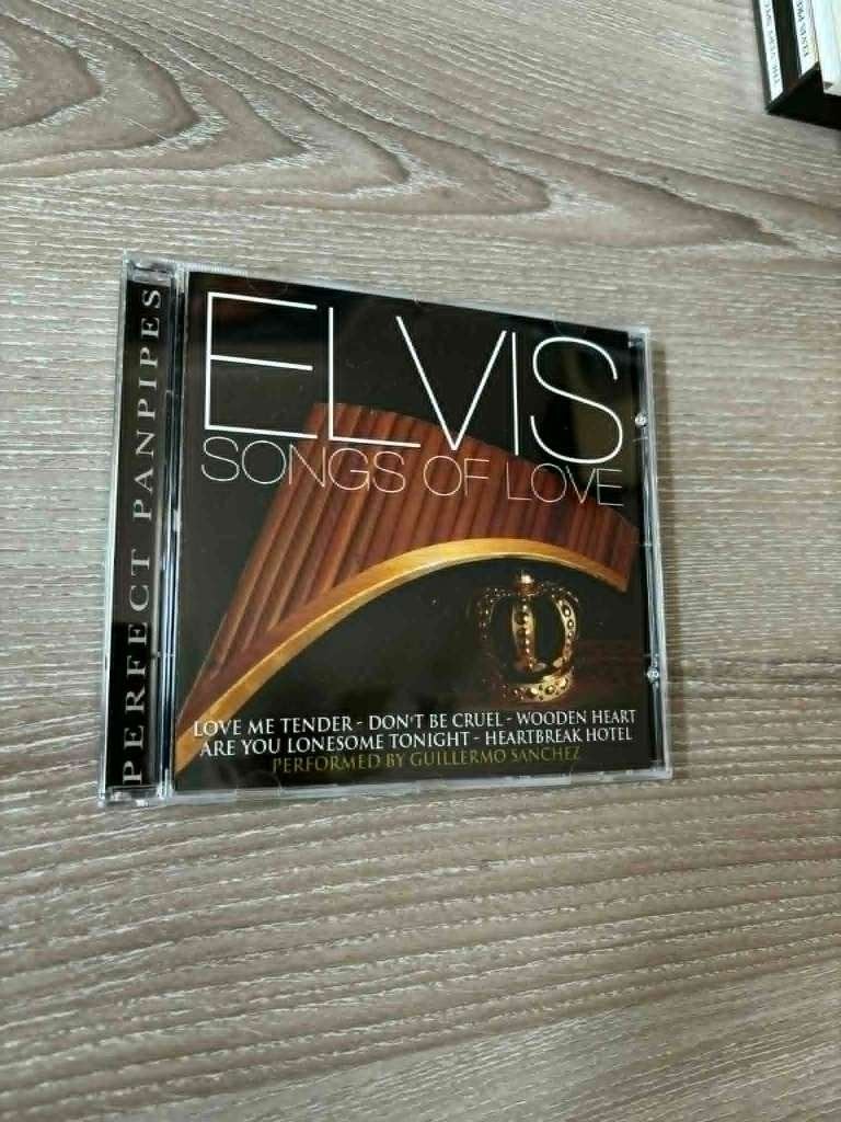 Elvis cd, songs of love, perfect panpipes, slechts 2 euro., CD & DVD, CD | Instrumental, Easy listening, Enlèvement ou Envoi, Comme neuf