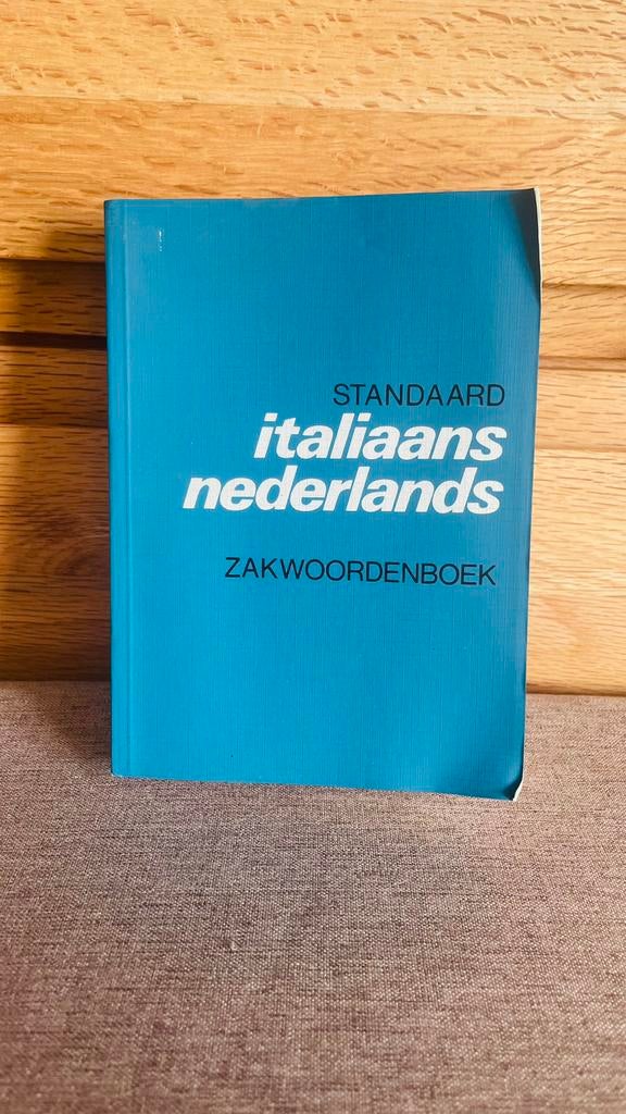 Standaard Italiaans-Nederlands zakwoordenboek, Boeken, Woordenboeken, Gelezen, Overige uitgevers, Italiaans, Standaard Uitgeverij