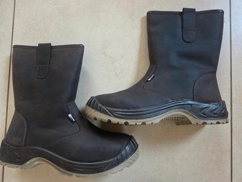 Paire de bottes de sécurité fourrées-Neuves et emballées, Enlèvement, Neuf
