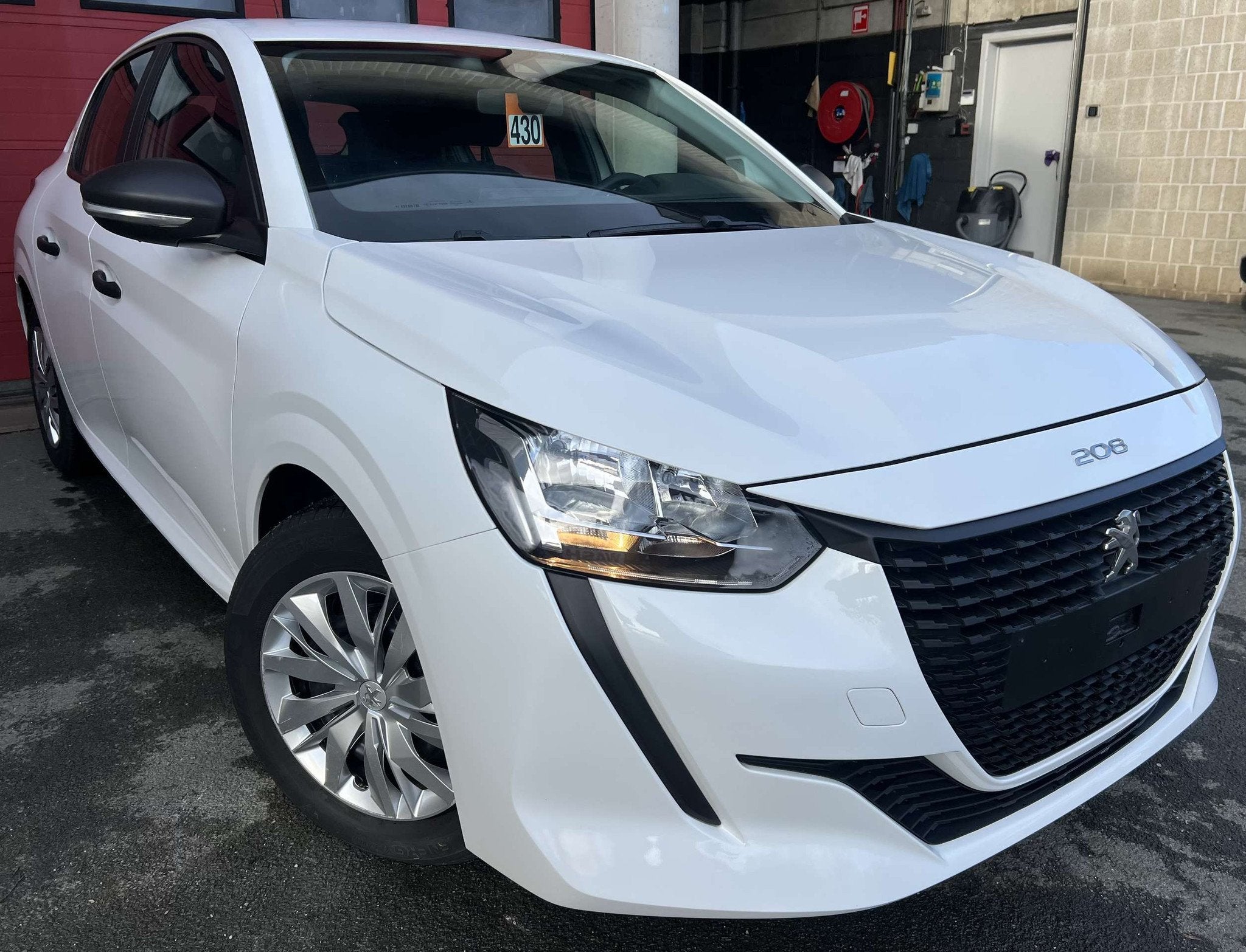 Peugeot 208 1.2i Like + CLIM + CAR-PASS, Autos, Peugeot, Achat, Euro 6, Entreprise, https://public.car-pass.be/vhr/02d7fb07-8a8e-4cbe-bbdd-8dc6b18a9a49