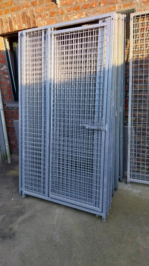 Panneau de chenil  5x5 avec porte 184 x 100 cm, Animaux & Accessoires, Enlèvement, Utilisé