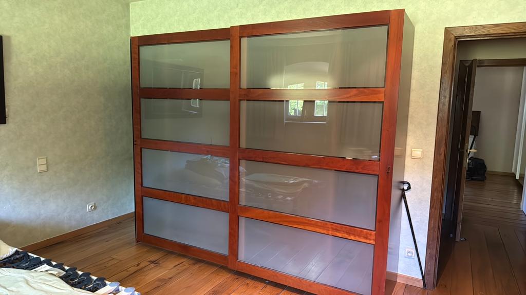 Kleerkast, Huis en Inrichting, Ophalen, Met deur(en), Gebruikt, 200 cm of meer