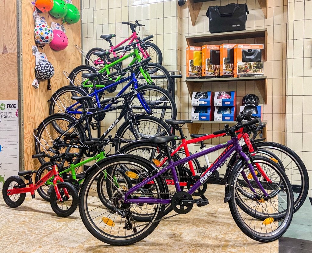 Frog Bikes 16" verschillende kleuren beschikbaar, Fietsen en Brommers, Fietsen | Kinderfietsjes, Nieuw, 16 tot 20 inch, Velgrem