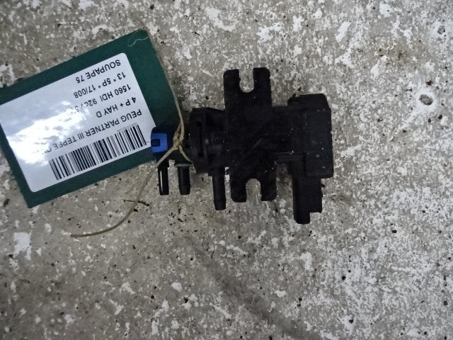 VACUUM VALVE Peugeot Partner Tepee (7A / B/C/D/E/F/G/J/P/S), Utilisé, Peugeot