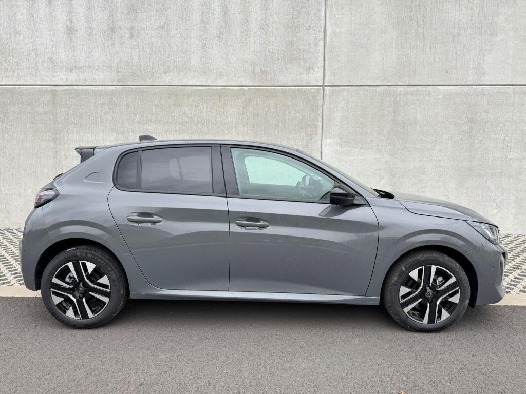 Peugeot 208 1.2 Turbo Allure - Nieuw! Huurkoop mogelijk, Stof, Lichtsensor, Bedrijf, 5 zetels