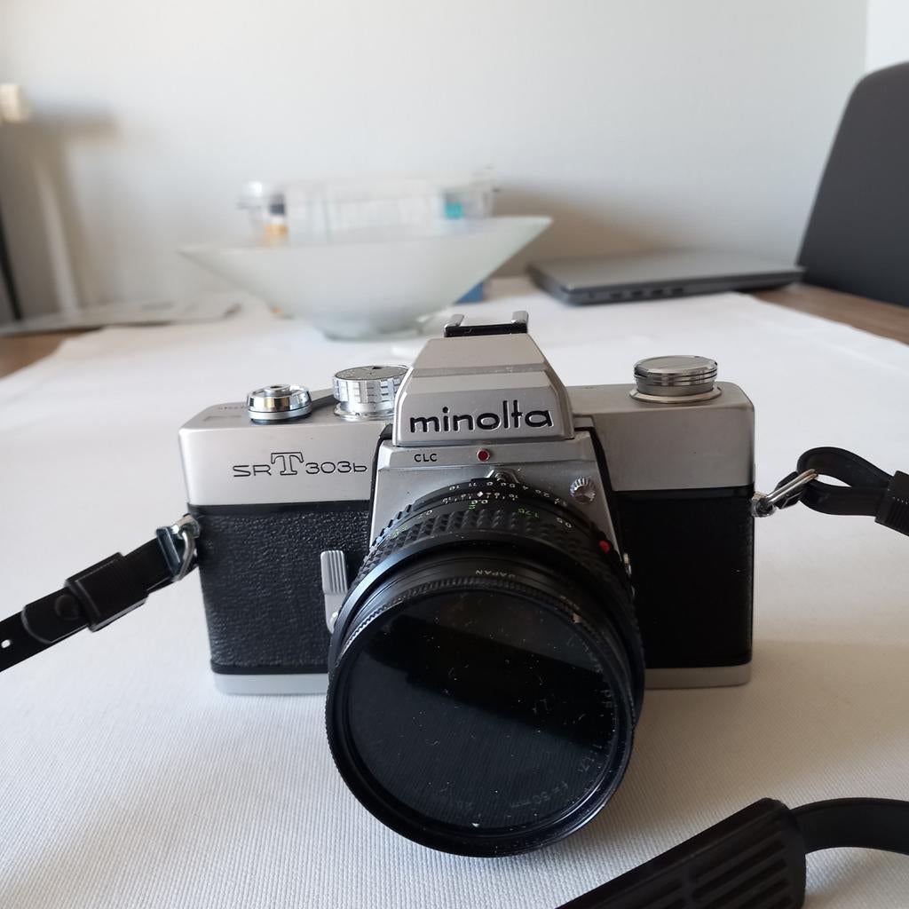 MINOLTA CAMERA, Enlèvement, Minolta