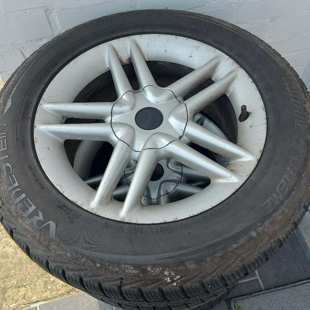 pneus de voiture, Pneus et Jantes, 4 Saisons, Enlèvement, Utilisé