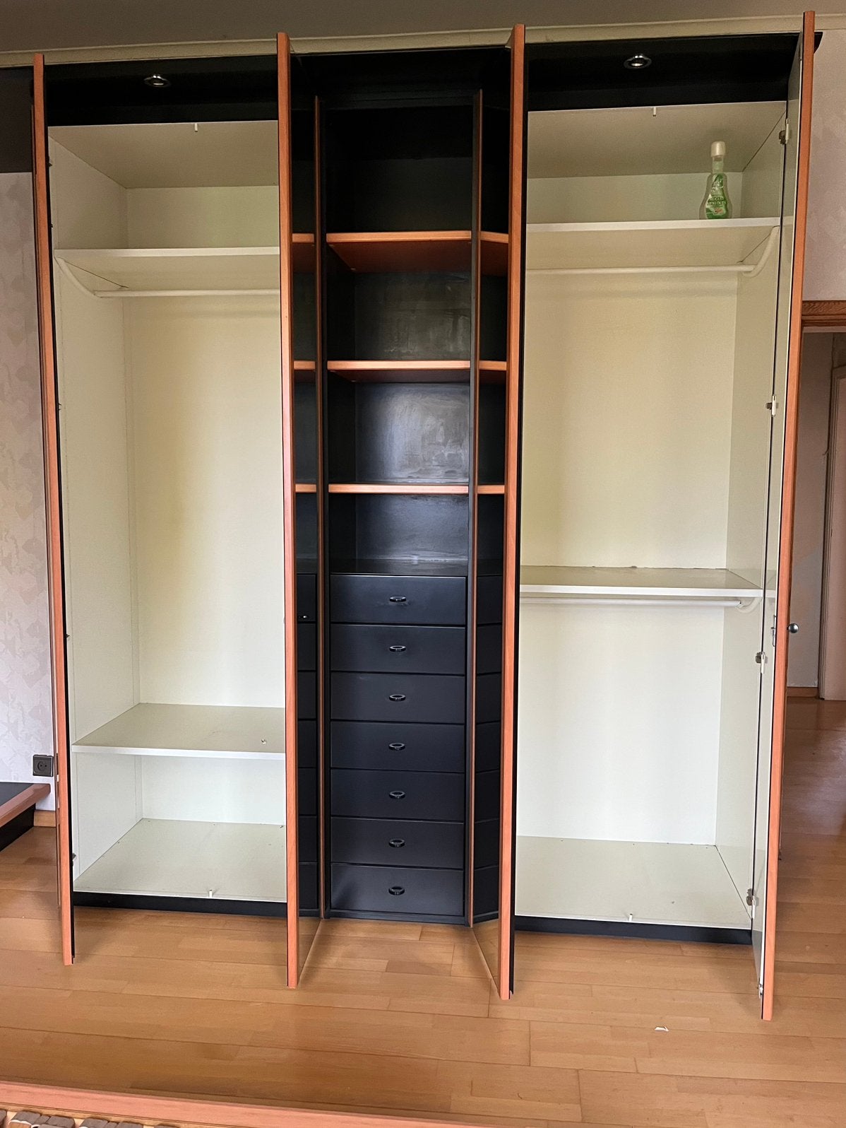 Kleerkast in 3 afzonderlijke delen, Huis en Inrichting, Gebruikt, Moderne design, Ophalen of Verzenden, Met lade(s)