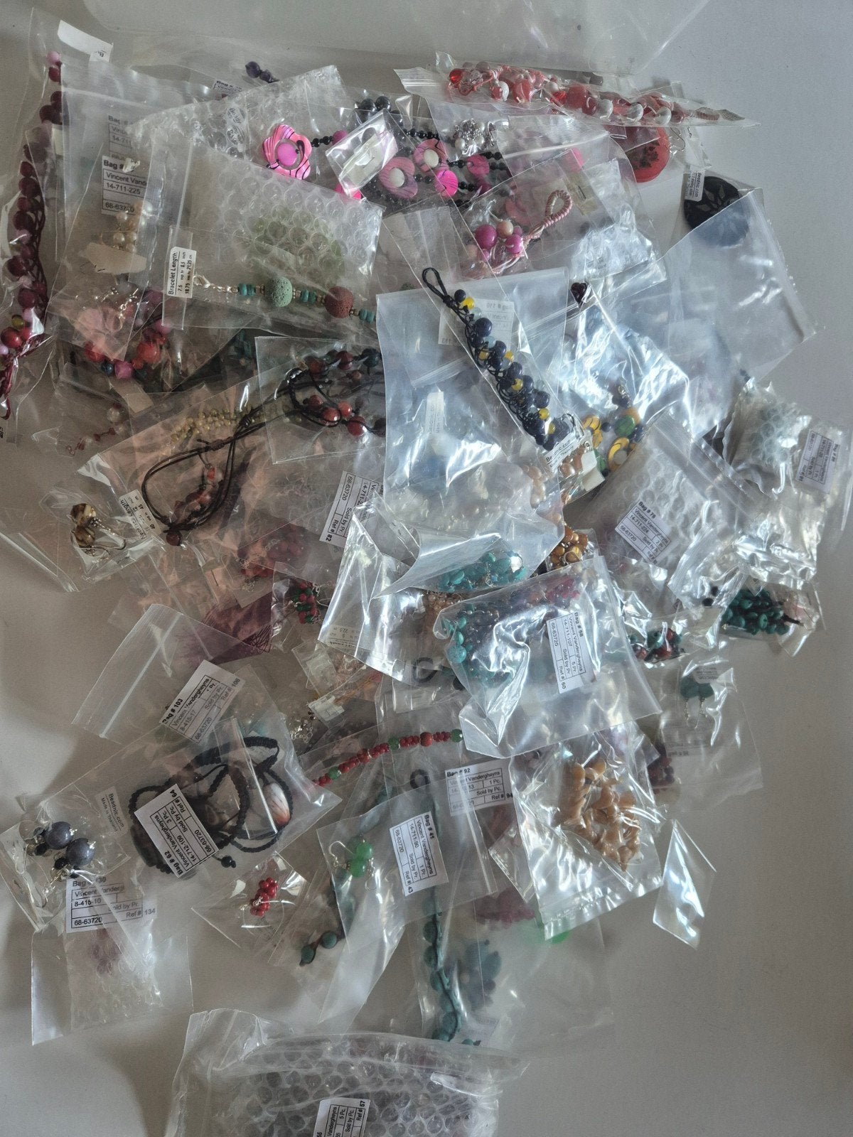 Grand lot de bijoux à vendre - Plus de 150 pièces !, Hobby & Loisirs créatifs, Fabrication de Perles & Bijoux, Enlèvement ou Envoi