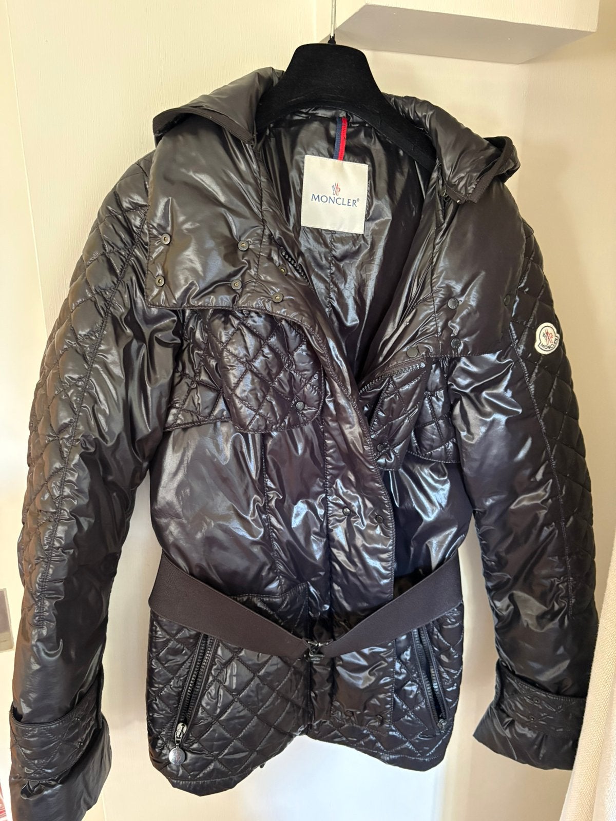 Moncler, Kleding | Dames, Jassen | Winter, Ophalen of Verzenden, Zo goed als nieuw, Maat 38/40 (M)