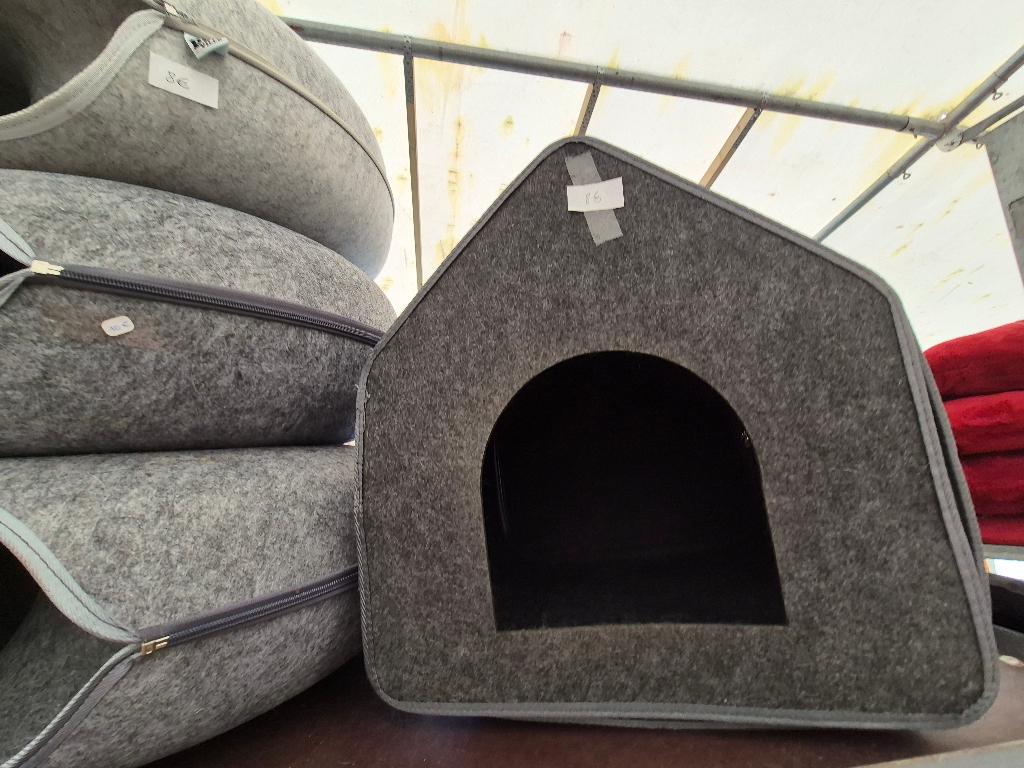 Kattenhuisje Putte Geel Brussel, Enlèvement ou Envoi, Neuf