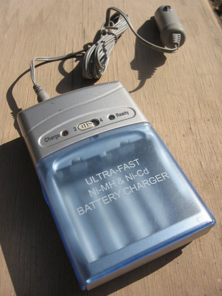 Digitale snelle acculader + autoadapter, Ophalen of Verzenden