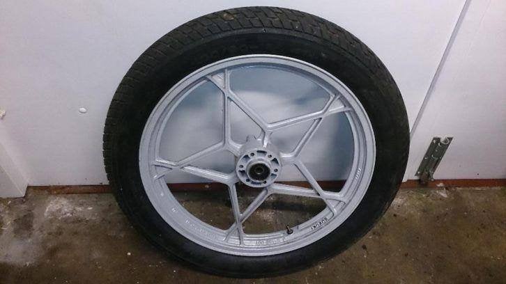 Suzuki GSX400F voorwiel GS400 wiel velg GSX400 GSX GS 400, Enlèvement ou Envoi, Utilisé