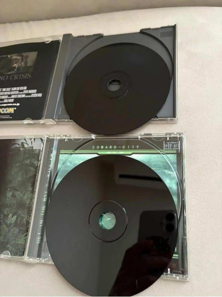 PS1 Dino Crisis 1 & 2 - Japanse versie, Games en Spelcomputers, Ophalen of Verzenden