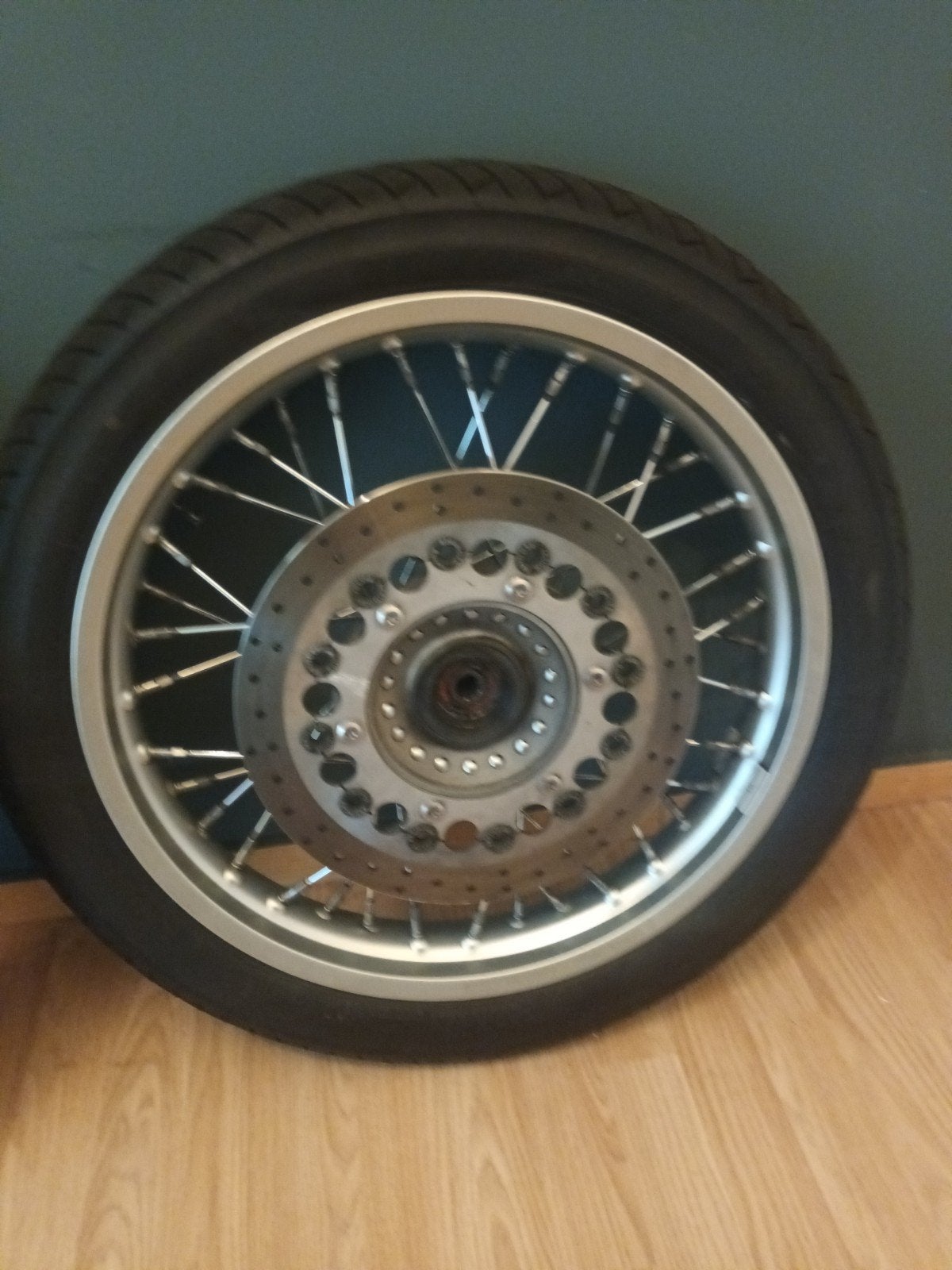 Jantes tubeless pour Triumph Bonneville comme neuves, Particulier, Neuf
