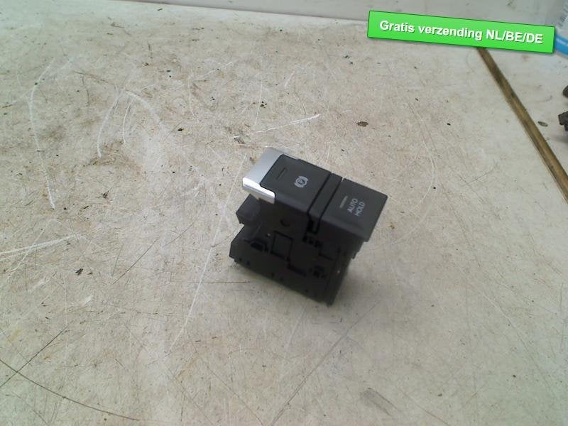 HANDREMSCHAKELAAR Volkswagen T-Roc I (2GA927225), Gebruikt, De Bloemendaal 21 21
5221 EB  'S HERTOGENBOSCH, NL, Info@123Parts.nl