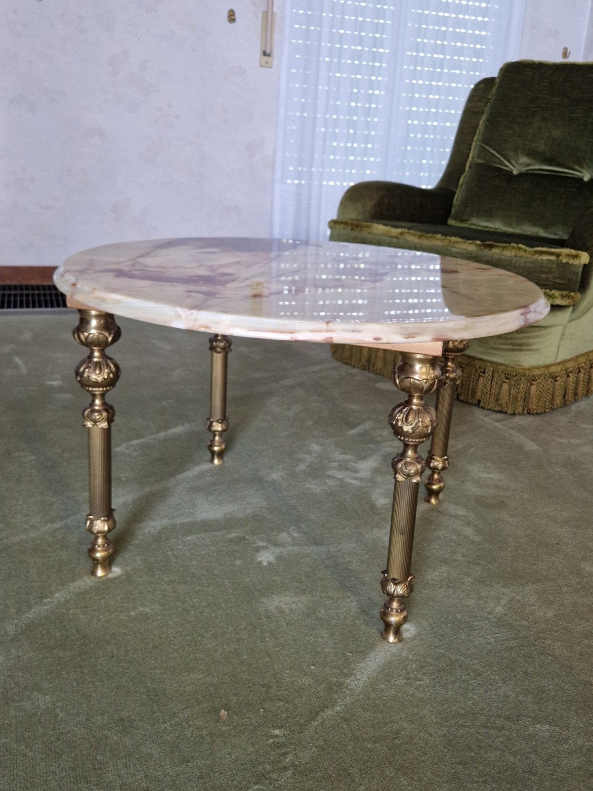 Marmeren salontafel, Ophalen