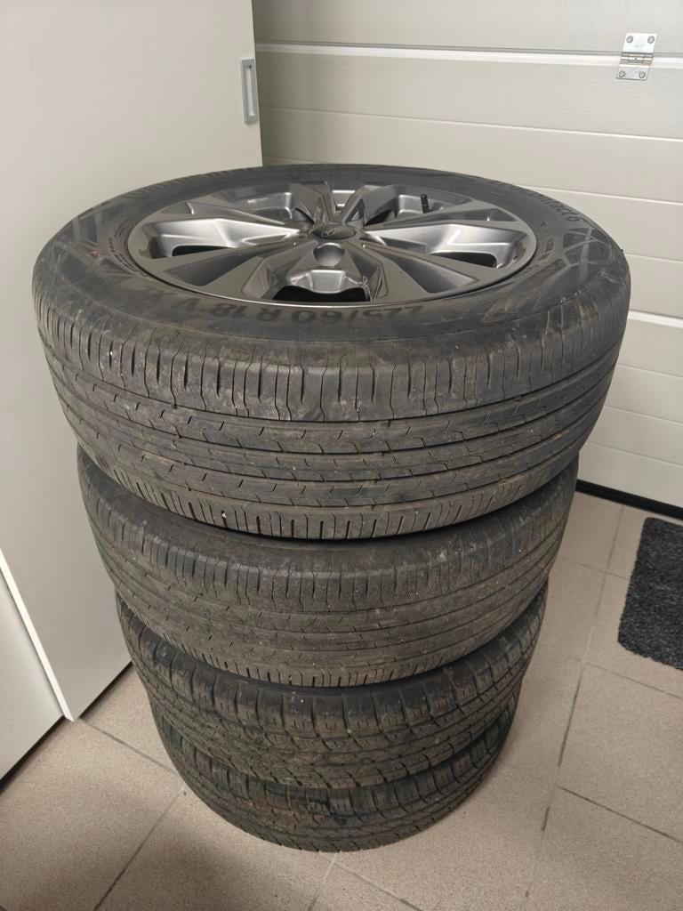 Originele Ford Kuga ST Line 18inch velgen met banden, Ophalen, 18 inch, Band(en), Zomerbanden