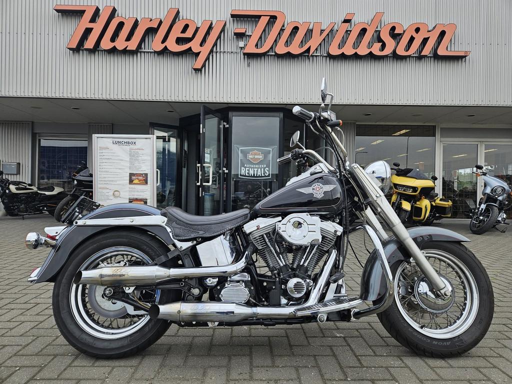 Harley-Davidson FLSTN Heritage Special, Harley-Davidson Benelux, Ap.nl@harley-davidson.com, Laan van Vredenoord 33
2289 DA  Rijswijk ZH, NL