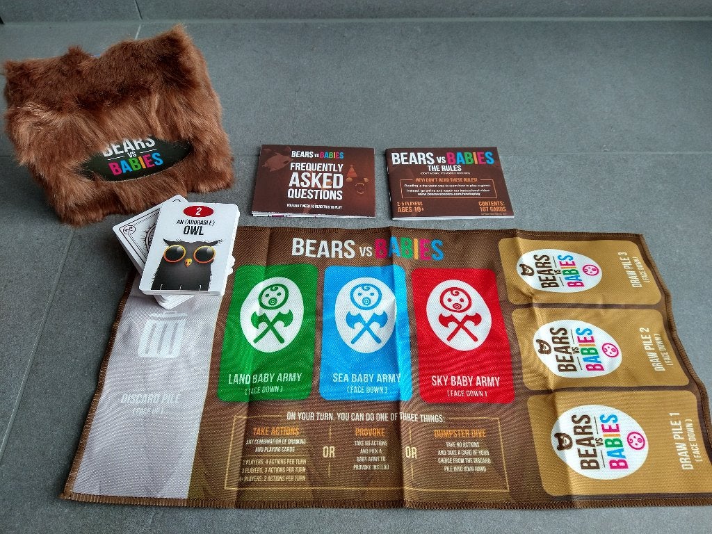 Bears vs babies - Engelstalig kaartspel, Drie of vier spelers, Ophalen, Zo goed als nieuw, Asmodee