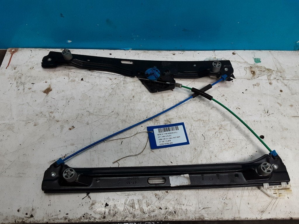 VITRE MECANISME AVANT DROIT BMW X1 (F48) (01-2014/06-2022), Utilisé, BMW, Petuelring 130
80809  München, DE, Bayerische Motoren Werke AG