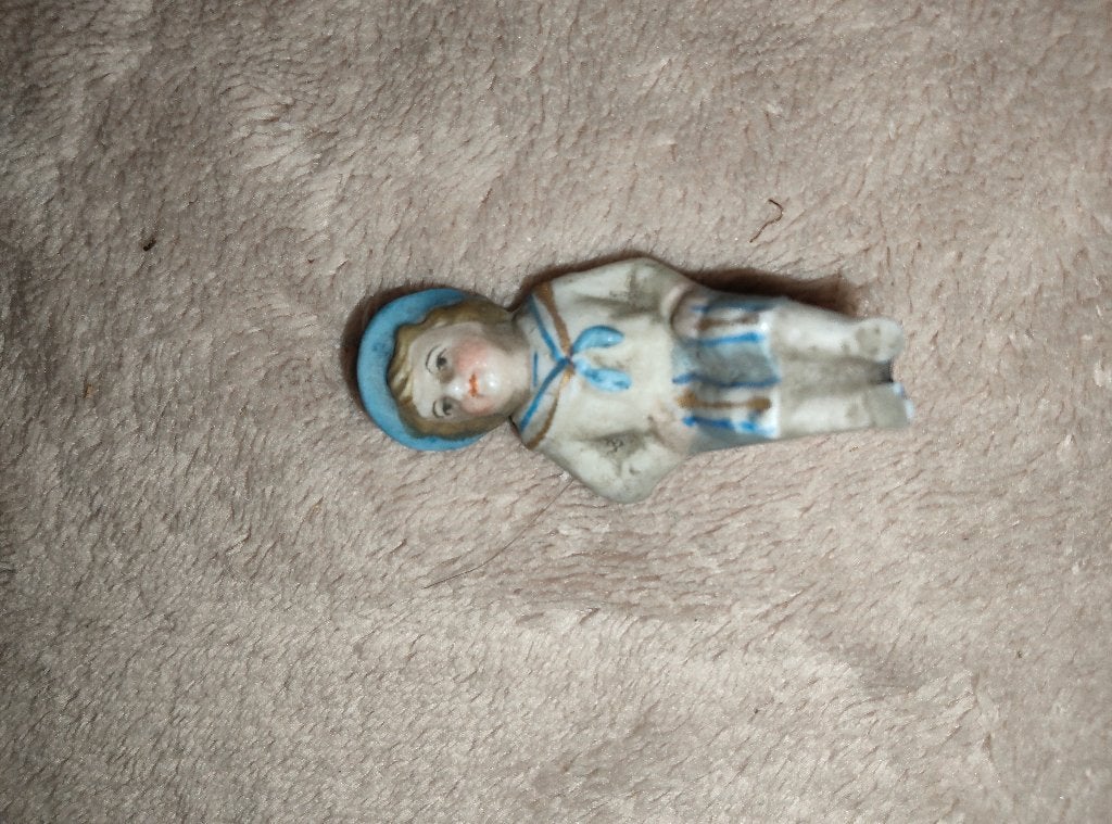 Ancienne figurine biscuit poupée miniature marin fève 1900, Antiquités & Art, Enlèvement ou Envoi